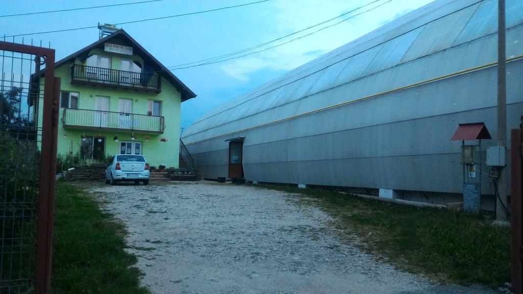 Baza Sportiva Adelina Hotel Campulung Luaran gambar