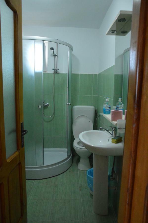 Baza Sportiva Adelina Hotel Campulung Luaran gambar