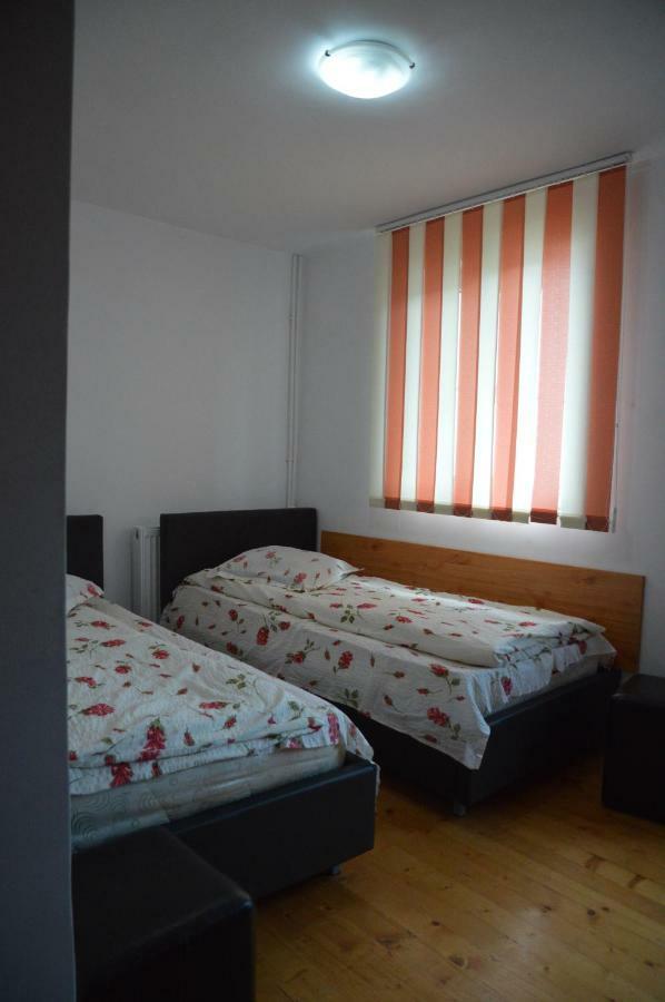 Baza Sportiva Adelina Hotel Campulung Luaran gambar